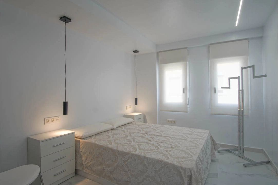 apartment in Benidorm(Playa Poniente) for sale, built area 100 m², air-condition, 2 bedroom, 2 bathroom, ref.: BP-7054BED-16