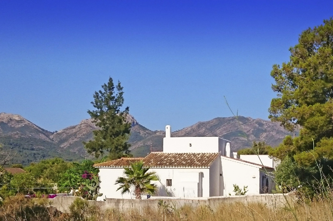 villa in Jalon(La Solana) for sale, built area 150 m², plot area 1310 m², 4 bedroom, 1 bathroom, ref.: BP-4366JAL-1