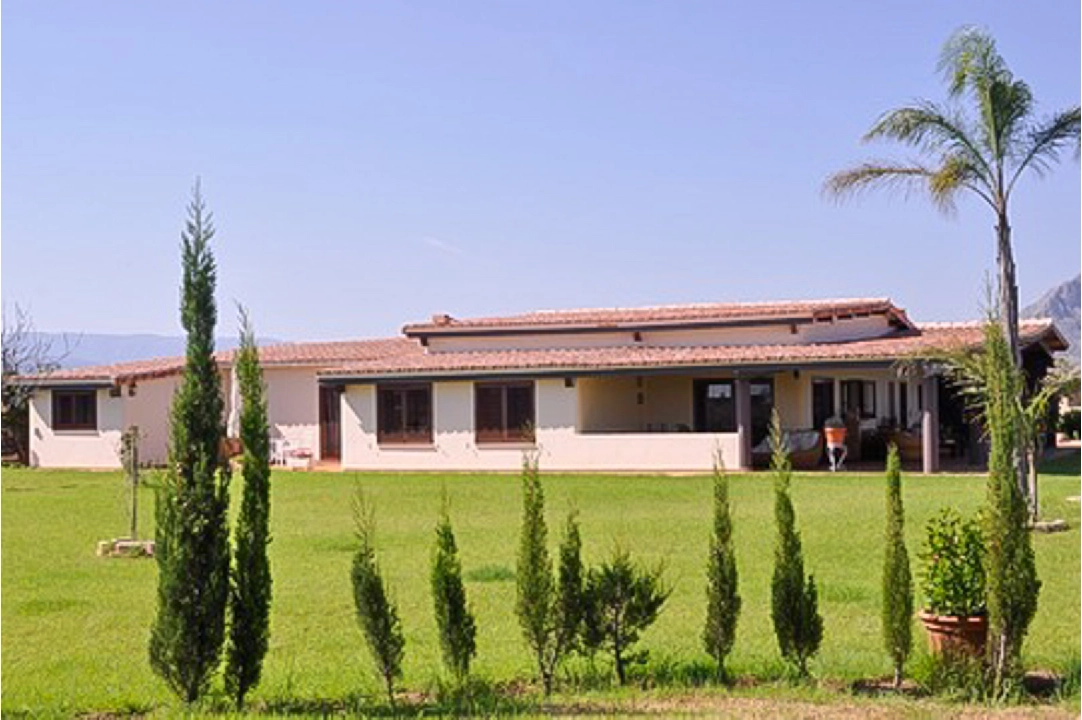 villa in Denia(Sisques) for sale, built area 550 m², plot area 11500 m², 5 bedroom, 4 bathroom, ref.: BP-8164DEN-45