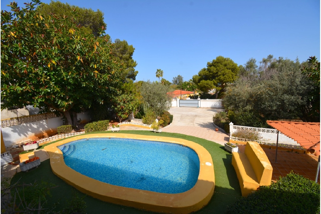 villa in Denia for sale, built area 230 m², year built 1974, condition neat, + central heating, air-condition, plot area 1396 m², 4 bedroom, 2 bathroom, swimming-pool, ref.: BC-7708-5