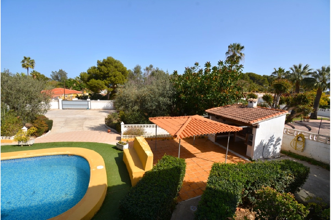 villa in Denia for sale, built area 230 m², year built 1974, condition neat, + central heating, air-condition, plot area 1396 m², 4 bedroom, 2 bathroom, swimming-pool, ref.: BC-7708-8