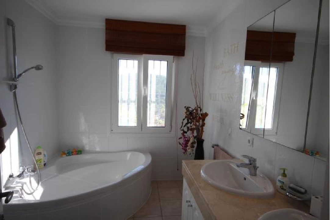 summer house in Oliva(San Pere) for holiday rental, built area 170 m², year built 2005, condition mint, + underfloor heating, air-condition, plot area 900 m², 3 bedroom, 2 bathroom, swimming-pool, ref.: V-1415-14