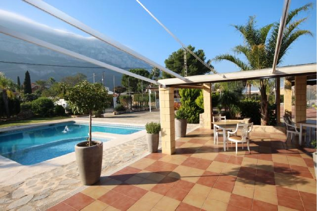 villa in Denia(Galeretes) for sale, built area 400 m², year built 1977, condition modernized, + central heating, air-condition, plot area 2392 m², 6 bedroom, 2 bathroom, swimming-pool, ref.: SC-T1515-3