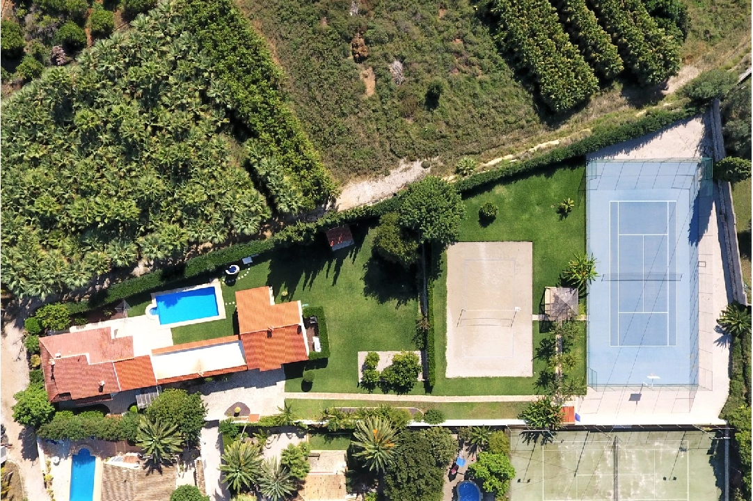 villa in Denia(Torrecarrals) for sale, built area 290 m², condition mint, + central heating, air-condition, plot area 3741 m², 5 bedroom, 4 bathroom, swimming-pool, ref.: SC-L0916-45